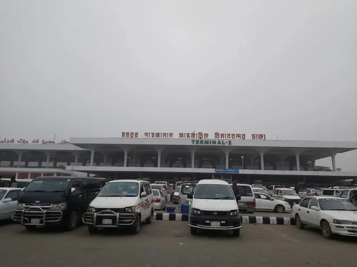 অভিবাসী শ্রমিক - হযরত শাহজালাল আন্তর্জাতিক বিমানবন্দর